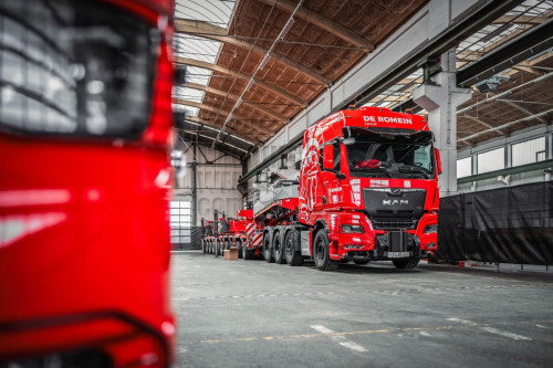 TGX41.640 8x4BLS Foto  De Romein